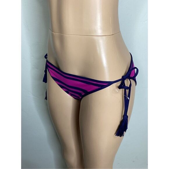 New. Tommy Bahama reversible string bikini. Medium. Retails $79 - Picture 9 of 10